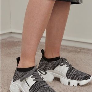 givenchy jaw knit low top sneakers